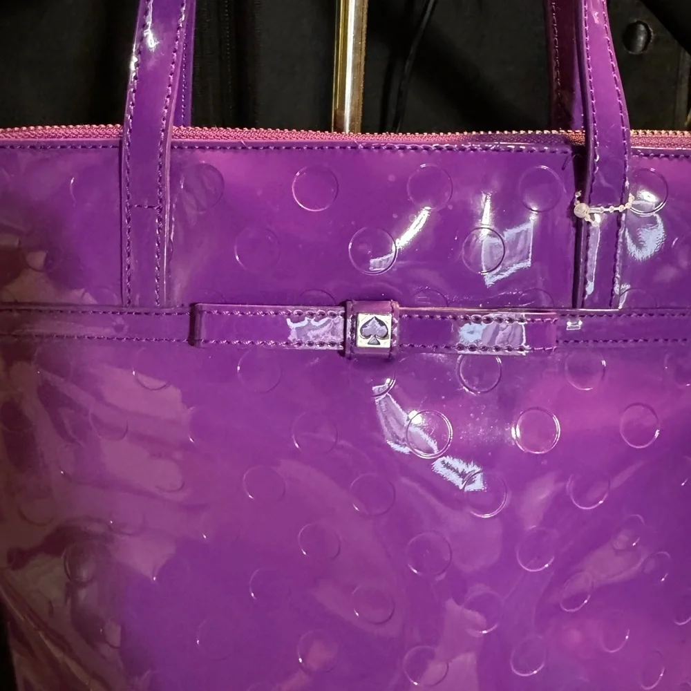 Kate spade jeralyn purple polka dot patent shoulder tote bag wet look